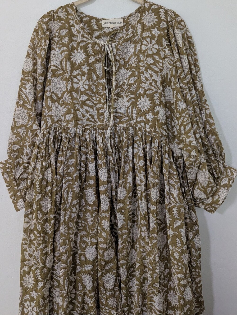 Daughters of India Kyra Maxi Dress Floral Print Tie Neck Olive White Large L - Picture 3 of 12